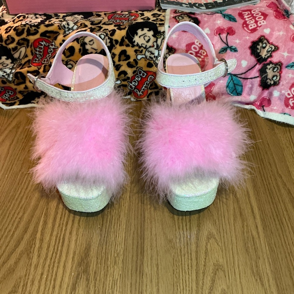 Sugar Thrillz Iridescent Glitter Platforms Malibu - Picture 3 of 12